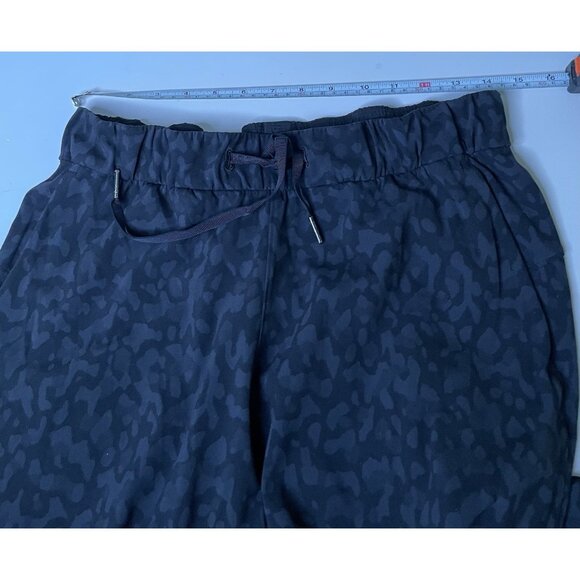 Lululemon On the Fly 7/8 Pants Formation Camo Deep Coal Mutli High Rise M 8 - Picture 9 of 11